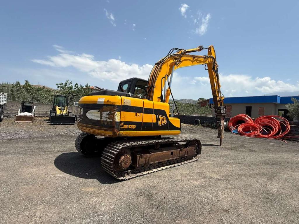 JCB JS130 Photo 4