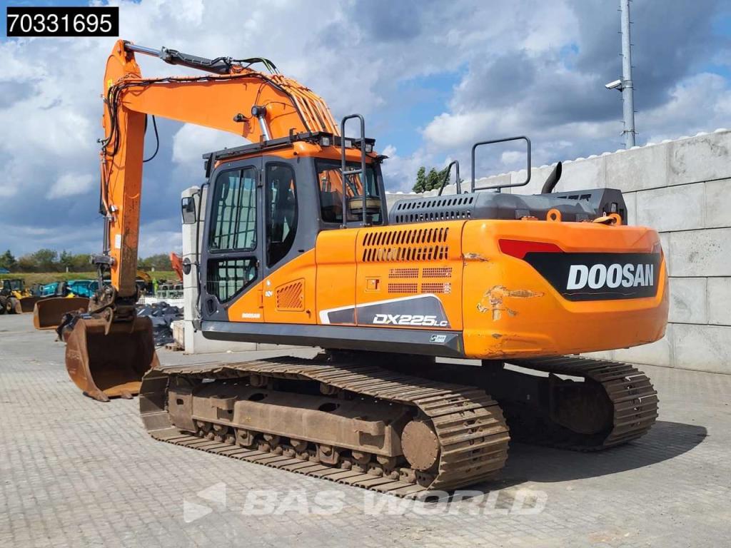 Doosan DX225 LC-5 Photo 2
