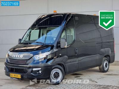 Iveco Daily 35S16 160PK Automaat L2H2 Navi Airco Cruise Euro6 10m3 Airco Cruise control sold by BAS World B.V.