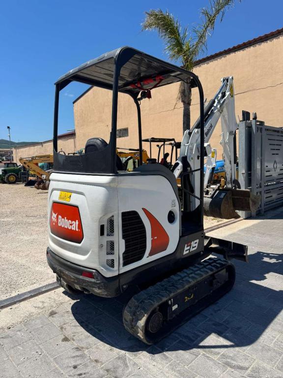 Bobcat E 19 Photo 2