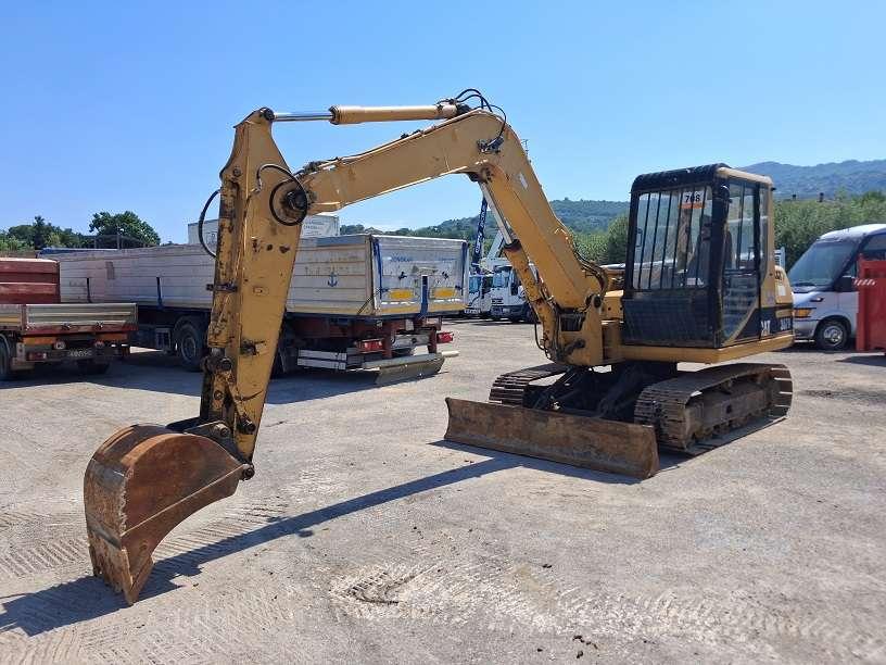 Caterpillar 307B Photo 4