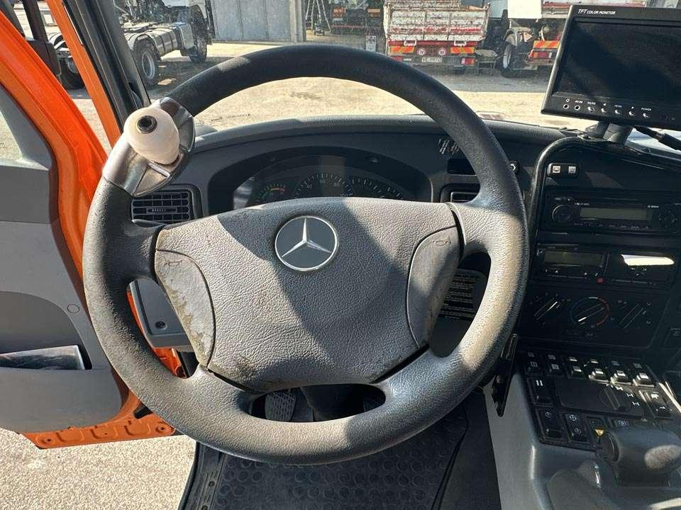 Mercedes-Benz UNIMOG U20 4X4 Photo 17