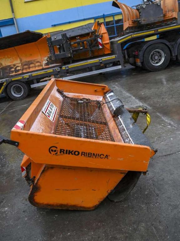 Riko Ribnica rear longitudinal spreader VP12/27 Photo 12