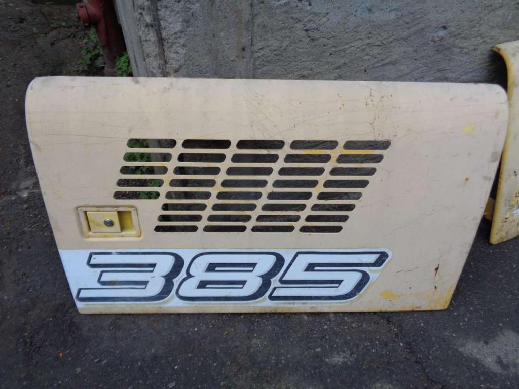 Hood and body panel for New Holland E 385 Photo 1