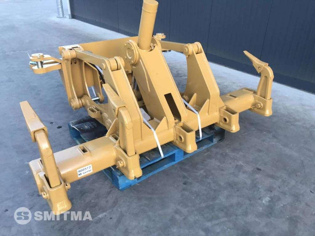 Caterpillar 160M Photo 3