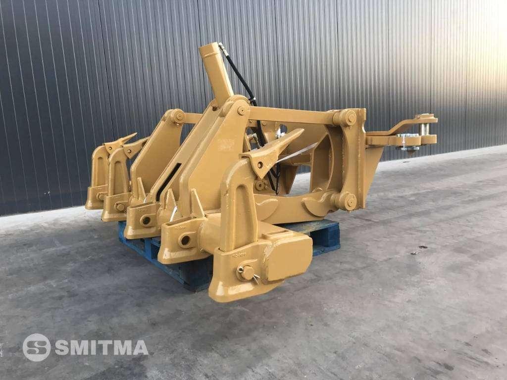 Caterpillar 160M Photo 7