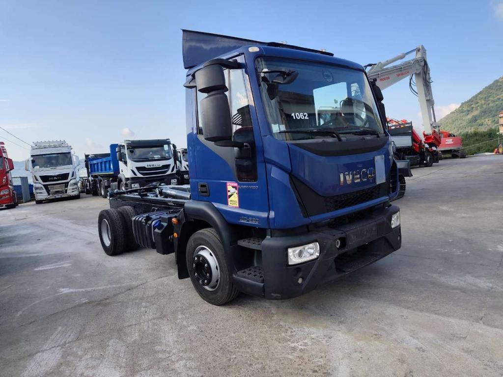 Iveco EUROCARGO CUBE 120-220 Photo 30