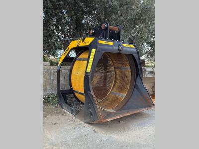 MB CRUSHER MBS18 sold by Omeco Spa