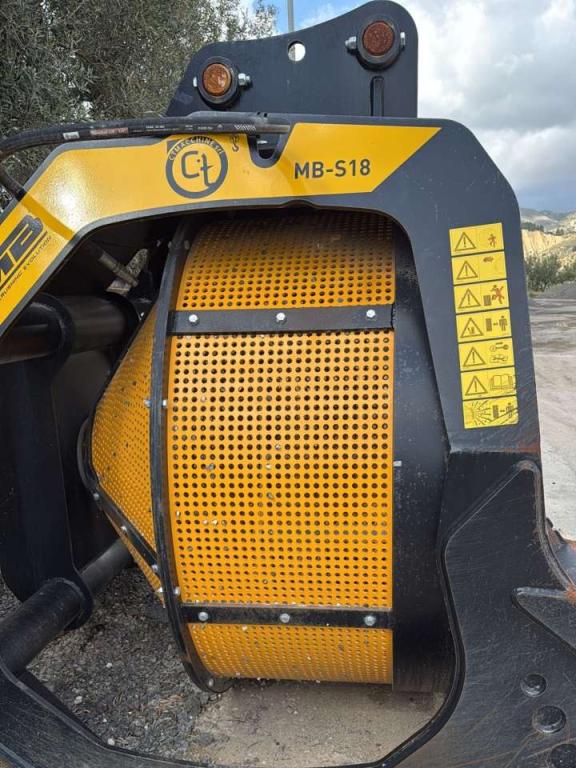 MB CRUSHER MBS18 Photo 2
