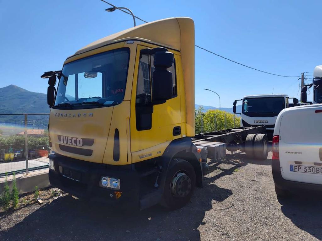 Iveco EUROCARGO CUBE 120E28P Photo 1