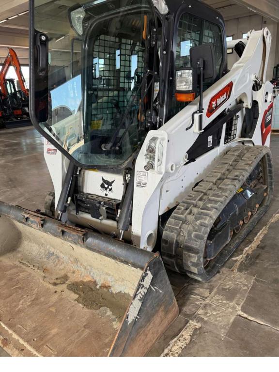 Bobcat T590 Photo 4