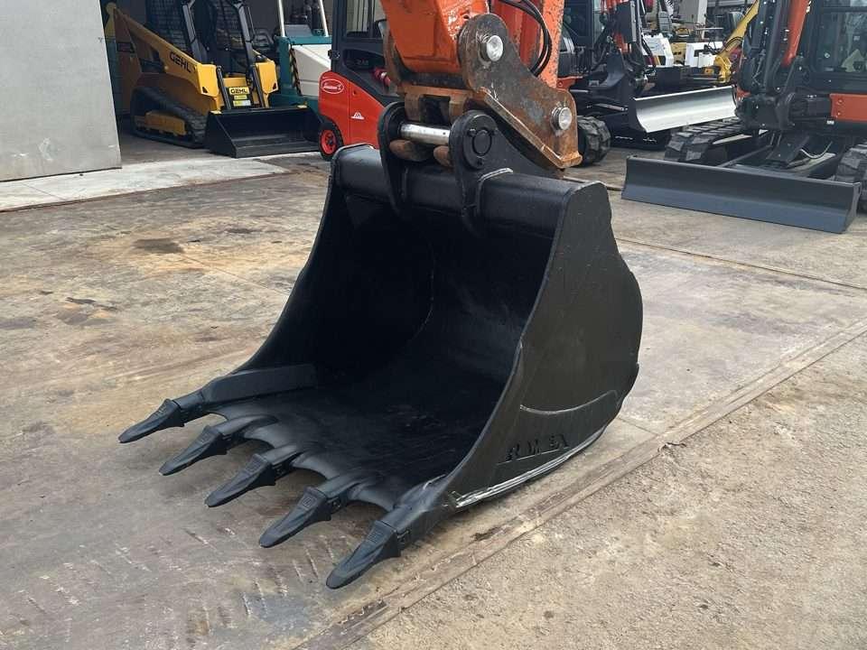 Hitachi ZX210LCN-5B Photo 6