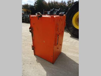 Oil tank for Fiat Kobelco W190 sold by OLM 90 Srl