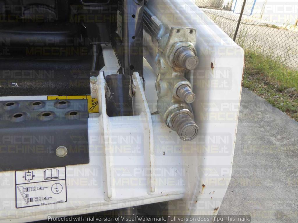 Bobcat S100 Photo 13