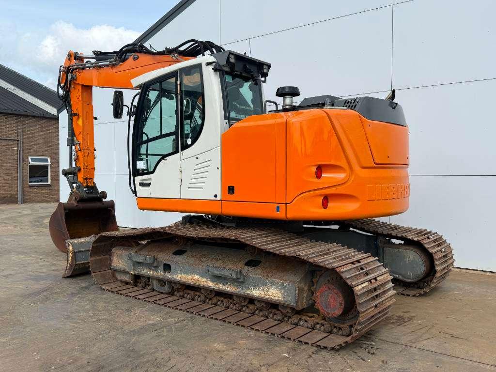 Liebherr R920 Compact - Blade / Triple Boom / Quick Coupler Photo 3