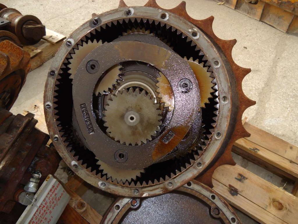 Travel drive for Hitachi ZX210.3 - ZX240.3 Photo 3