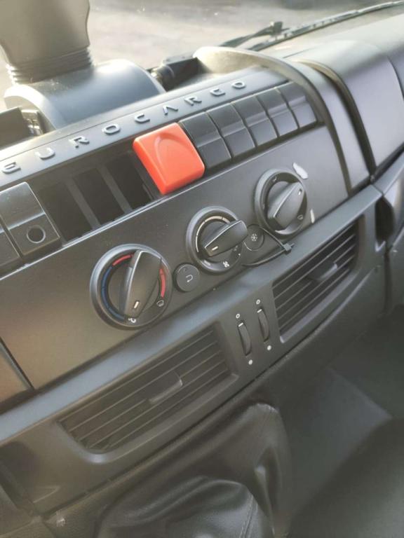 Iveco EUROCARGO 120-190L Photo 3