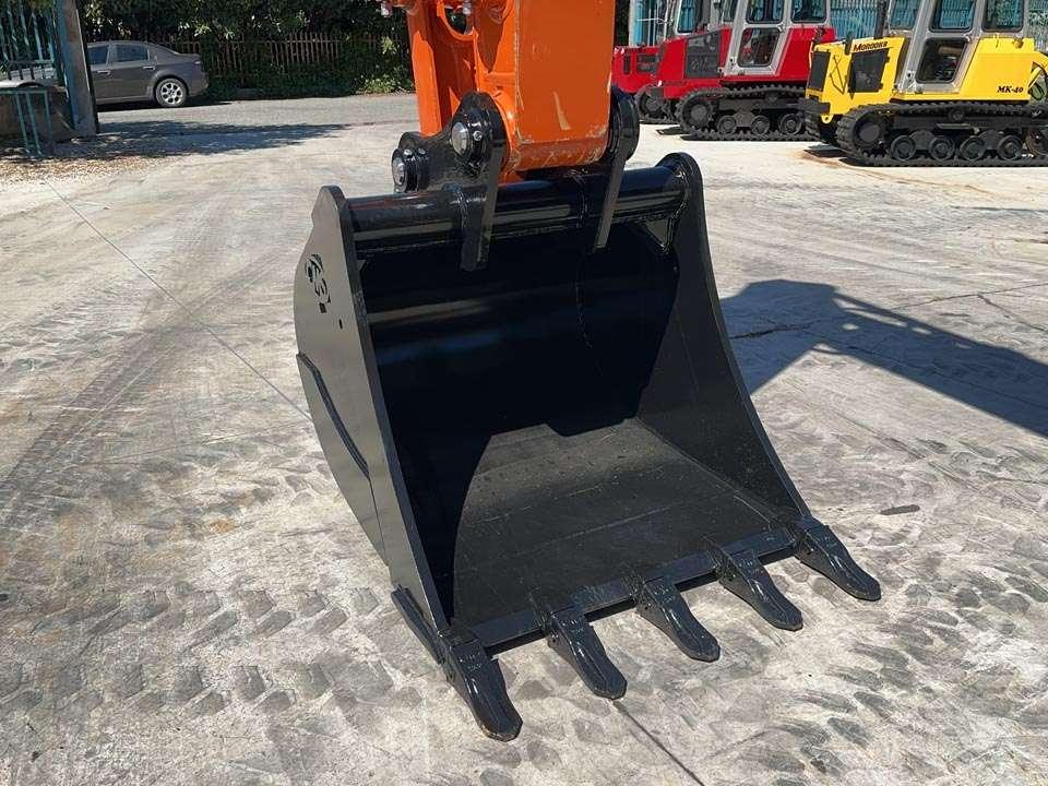 Hitachi ZX170W-5B 4X4 Photo 10