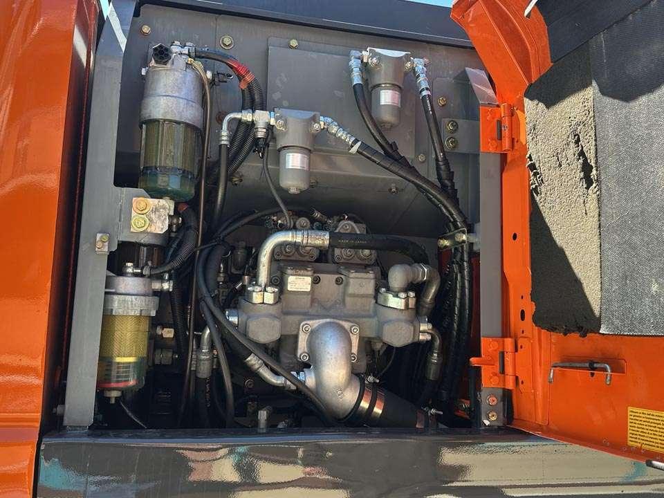 Hitachi ZX170W-5B 4X4 Photo 13