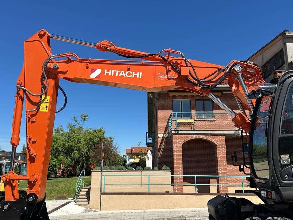 Hitachi ZX170W-5B 4X4 Photo 9