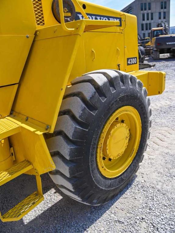 Volvo BM 4300 Photo 10