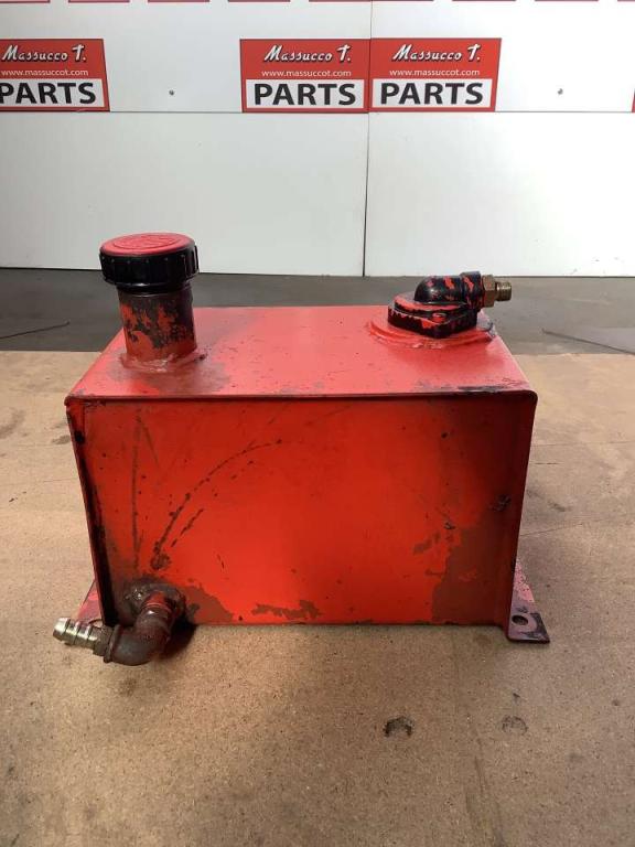 Oil tank for Silla 800 Photo 1