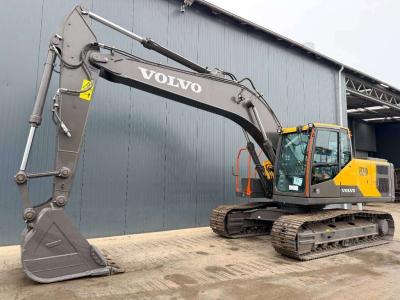 Volvo EC210 sold by Smitma B.V.