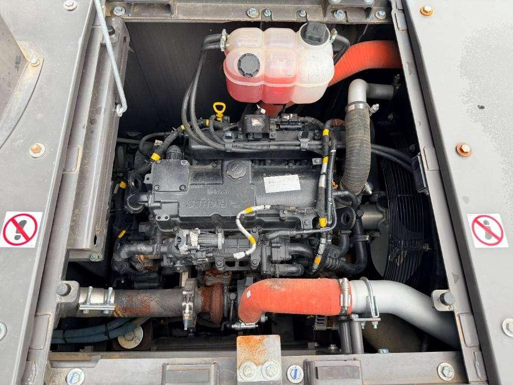 Volvo EC210 Photo 15