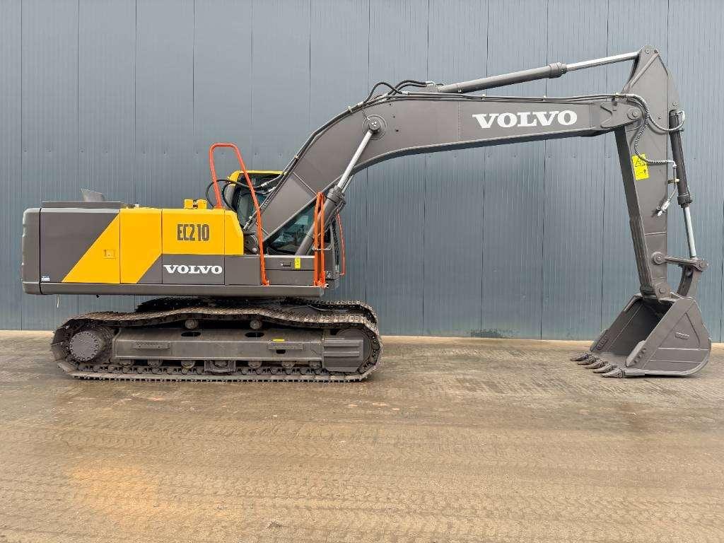 Volvo EC210 Photo 16