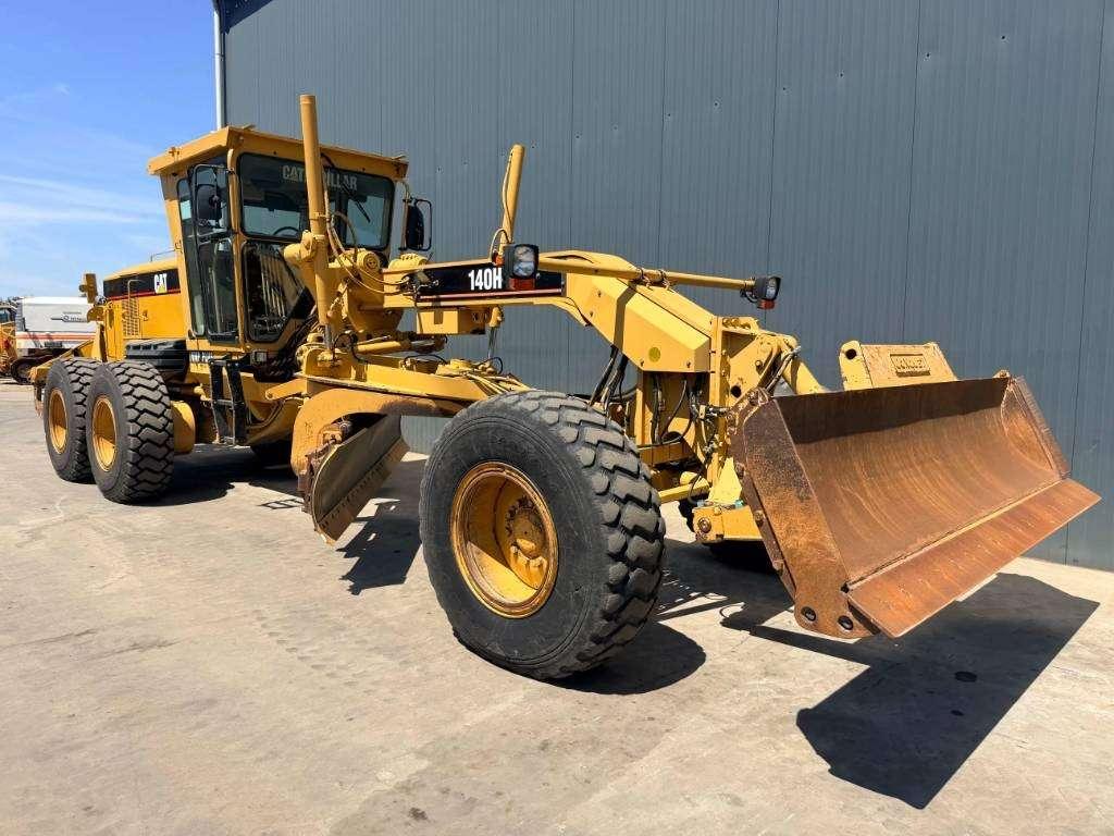 Caterpillar 140H II - CE Photo 3