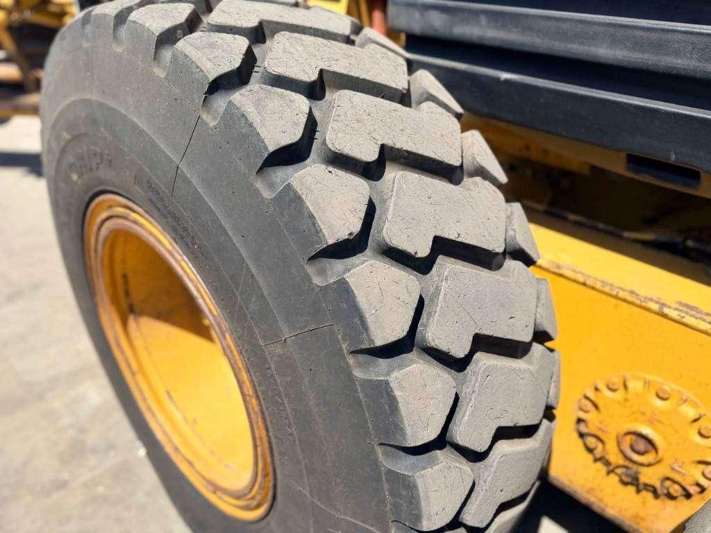 Caterpillar 140H II - CE Photo 30