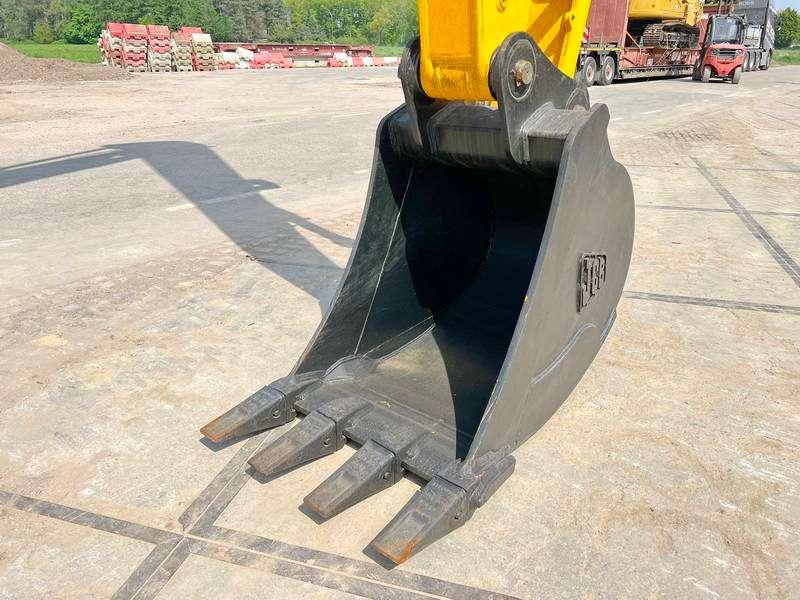 JCB 245 HDLR - New / Unused / 16 Meter Long Reach Photo 11