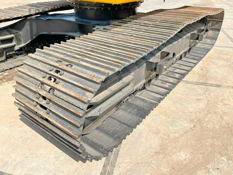 JCB 245 HDLR - New / Unused / 16 Meter Long Reach Photo 12