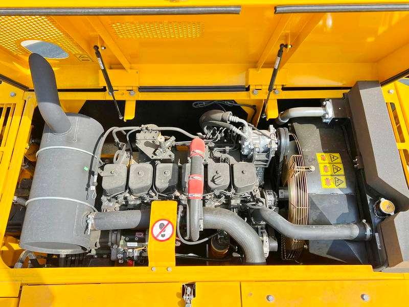 JCB 245 HDLR - New / Unused / 16 Meter Long Reach Photo 17