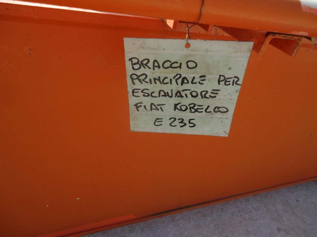 Lifting arm / Boom for Fiat Kobelco E235 Photo 5