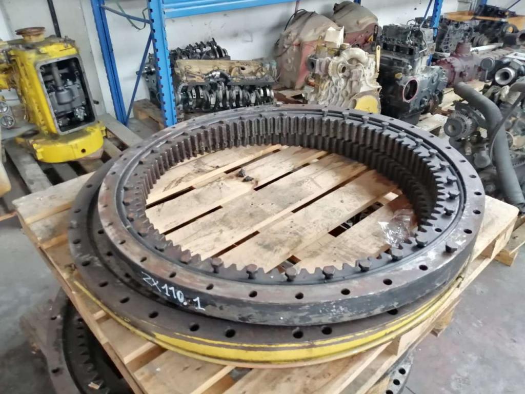 Slewing ring for Hitachi ZX110 Photo 3