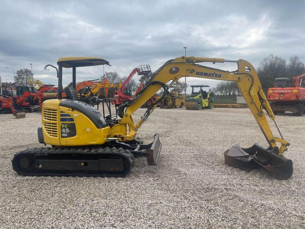 Komatsu PC45 MR-3 Photo 4