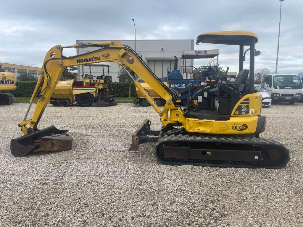 Komatsu PC45 MR-3 Photo 7
