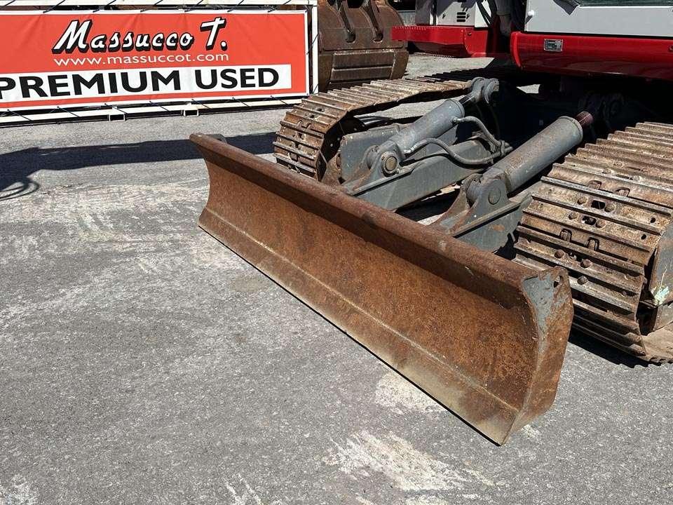 Takeuchi TB2150R Photo 6