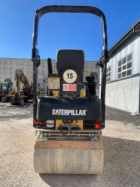 Caterpillar CB22 Photo 3