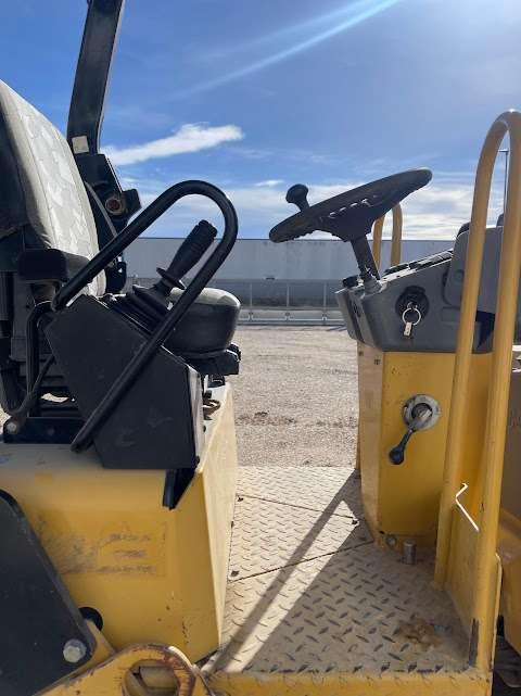 Caterpillar CB22 Photo 7