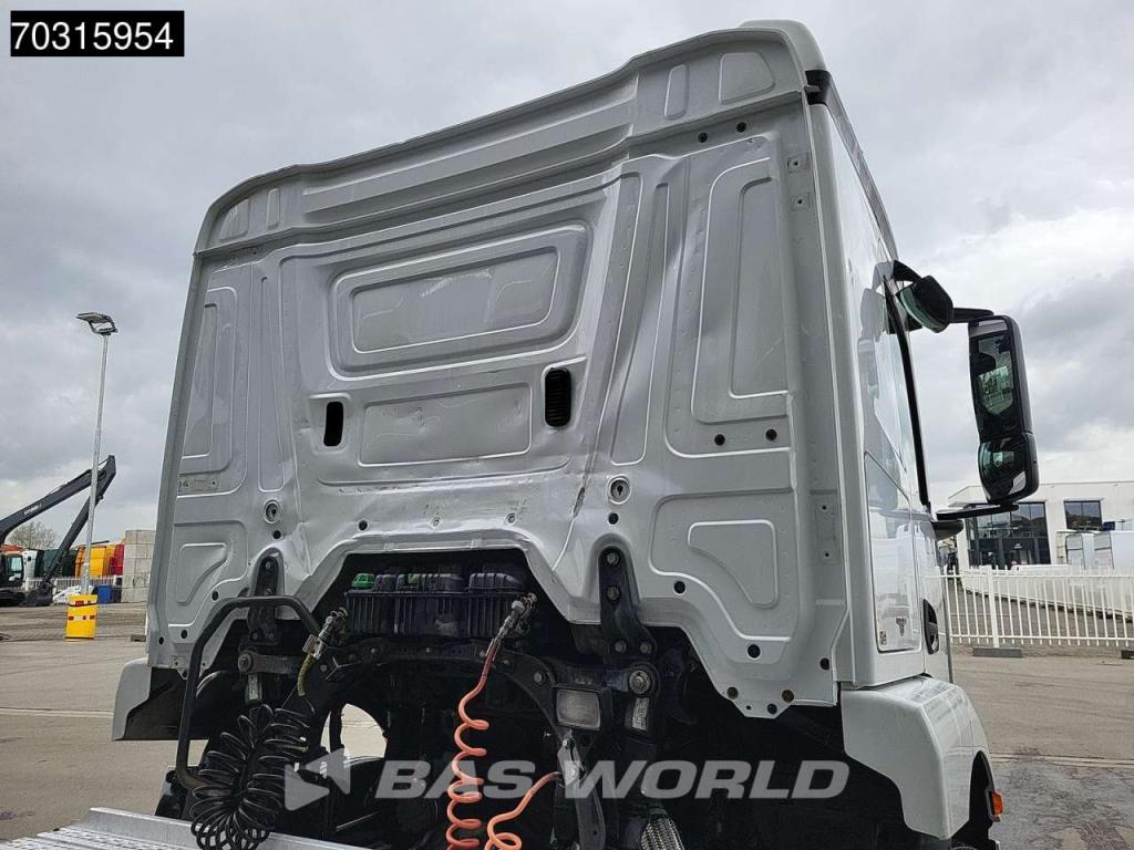 Mercedes-Benz Actros 1843 4X2 ClassicSpace Retarder Photo 11