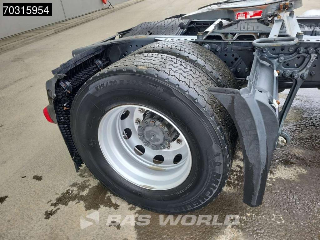 Mercedes-Benz Actros 1843 4X2 ClassicSpace Retarder Photo 16