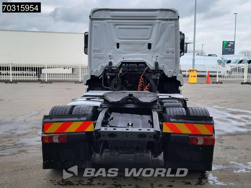 Mercedes Actros 1843 4X2 ClassicSpace Retarder Photo 10