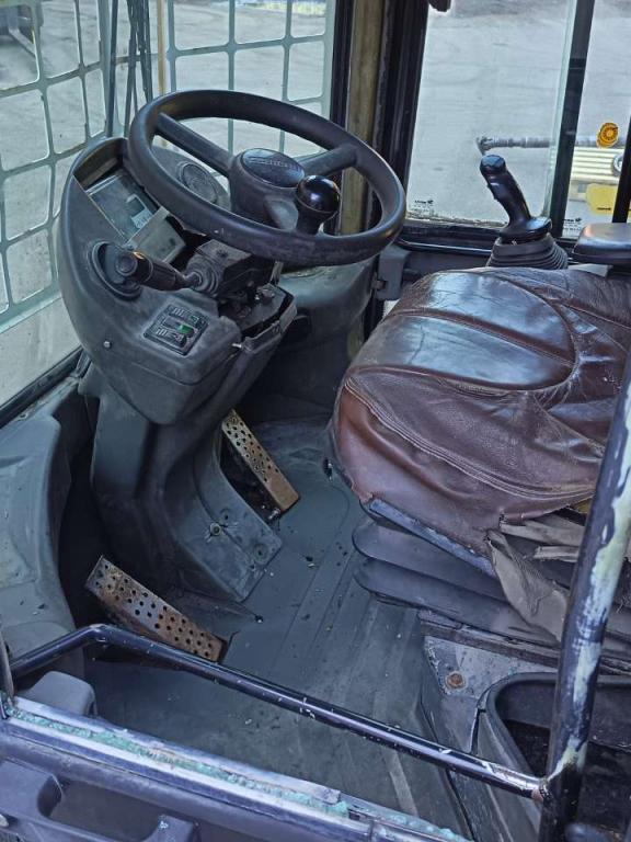 Cab for Liebherr L 512 Photo 8