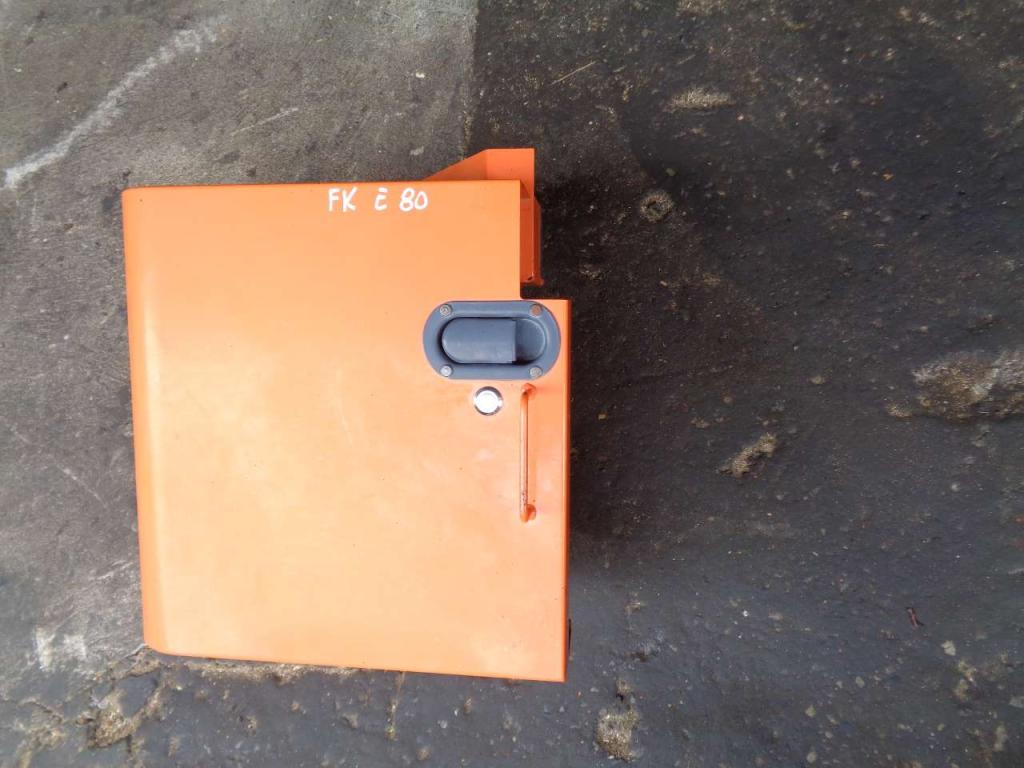 Hood and body panel for New Holland- Fiat Kobelco E 80 Photo 4