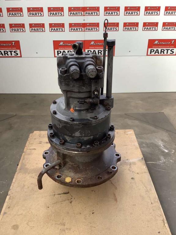 Swing motor for Hitachi ZX160LC Photo 3