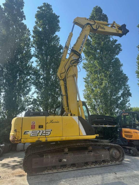 New Holland E215 Photo 1