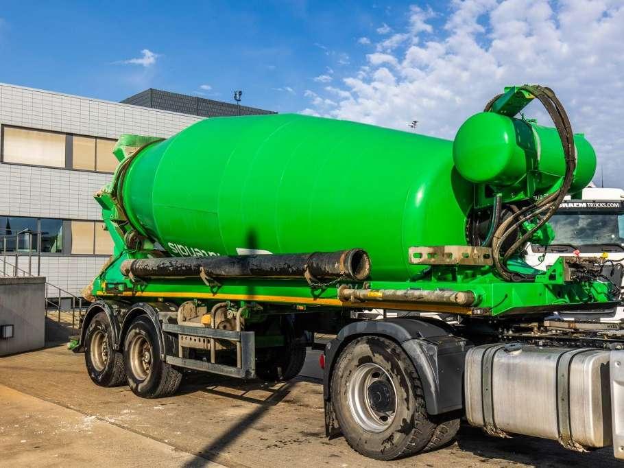 De Buf BETON MIXER/MALAXEUR/MISCHER 12M3 Photo 2