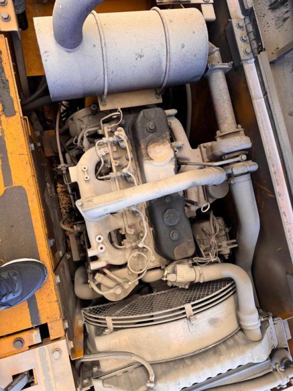 JCB JS130W Photo 7